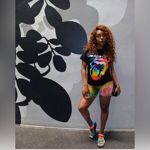 Graphic Tee ✨